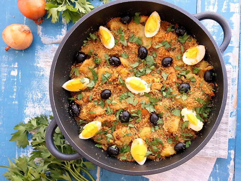 receita de bacalhau à gomes de sá com broa e ovo cozido sem casca Dovo