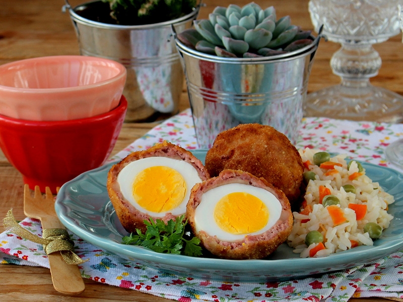 receita de ovos escondidos com ovos cozidos sem casca dovo