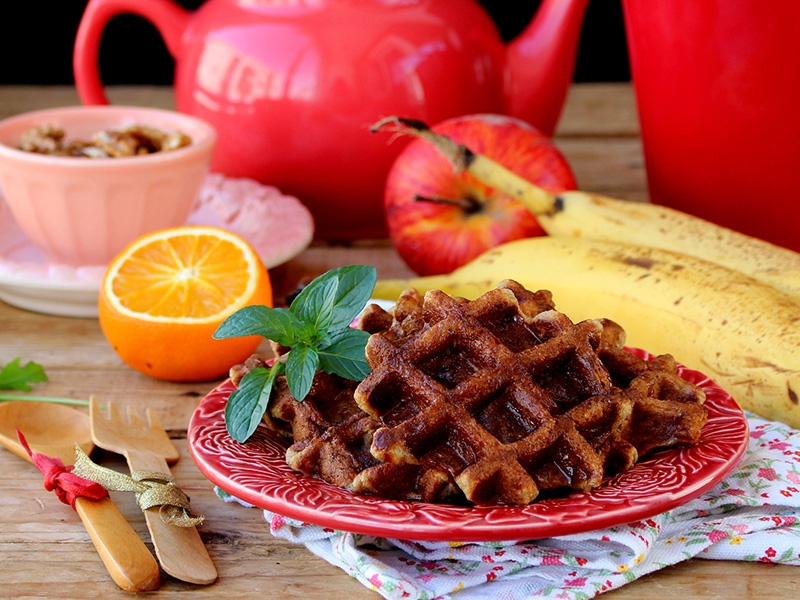 Receita de waffles de banana, aveia e coco com ovo inteiro dovo